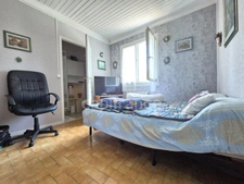 Maison à vendre 6 pièces avec logement indépendant BREUILLET (17) - Garage - Terrain de 758m²