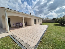 Maison à vendre 4 pièces LE CHAY (17) - Plain pied - 3 chambres - Garage