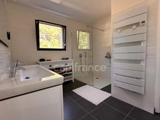 House for sale, 5 rooms, LES MATHES (17) - 1278m² plot - Swimming pool - Large garage 