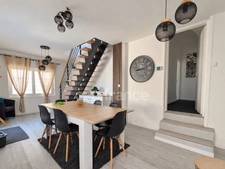 RONCE LES BAINS – À quelques pas de la plage – Appartement 7 pièces de 130 m² avec terrasse et balcon