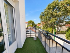 RONCE LES BAINS – À quelques pas de la plage – Appartement 7 pièces de 130 m² avec terrasse et balcon