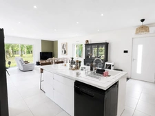 Maison à vendre 4 pièces LA TREMBLADE (17) - Garage - Terrain de 587m²