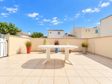 Maison à vendre 4 pièces SAINT GEORGES DE DIDONNE (17) - Terrasses -garage