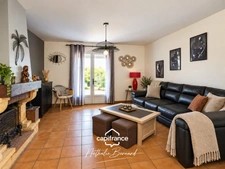DOUZAINS – Maison 162 m² avec locataire en place – 5 chambres – Terrain 5 918 m²