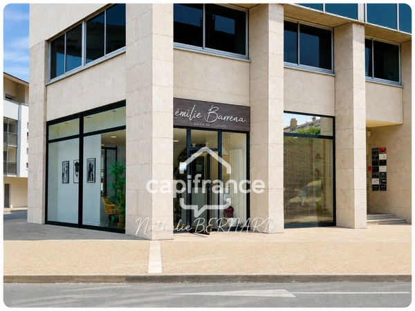 SALON DE COIFFURE – EMPLACEMENT D’ANGLE – CENTRE-VILLE D’AGEN