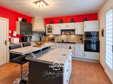 DOUZAINS – Maison 162 m² avec locataire en place – 5 chambres – Terrain 5 918 m²