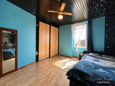 LOLME – Maison en pierre de 135 m², trois chambres, jardin et dépendance indépendante
