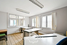 À VENDRE – ENTREPÔT LOGISTIQUE 3 841 m² AVEC QUAIS – VIRAZEIL (47)