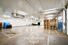 À VENDRE – ENTREPÔT LOGISTIQUE 3 841 m² AVEC QUAIS – VIRAZEIL (47)