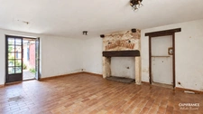 FUMEL – ENSEMBLE IMMOBILIER EN PIERRE À RÉNOVER SUR PRÈS DE 2 HA