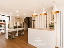 SALON DE COIFFURE – EMPLACEMENT D’ANGLE – CENTRE-VILLE D’AGEN