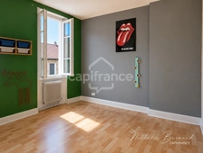 VILLENEUVE-SUR-LOT – IMMEUBLE MIXTE DE 210 M² – COMMERCE ET HABITATION – LIBRE