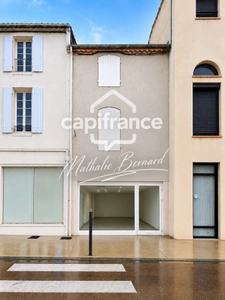 Local commercial 23 m² – Centre-ville Villeneuve-sur-Lot – Vitrine – 485 € HT/mois