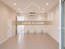 Local commercial 23 m² – Centre-ville Villeneuve-sur-Lot – Vitrine – 485 € HT/mois