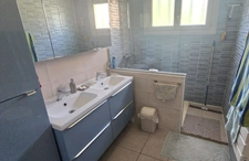 15 minutes from Montpellier – Occupied life annuity on a 1000 m² plot with swimming pool, a strategic investment! Near Montarnaud