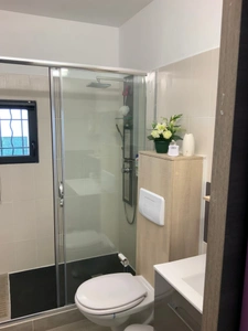 Dpt Hérault (34), BARE PROPERTY SINGLE-FOOT pavilion from 2017 of 125 m² - 491m² - Garage, swimming pool, spa