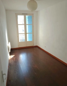 Investment property of 310 m² for sale in Béziers city center (34), 8% return