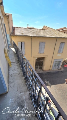 Investment property of 310 m² for sale in Béziers city center (34), 8% return