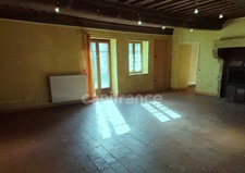 Ancienne ferme 114 m2 avec dépendances SAINT AUBIN EN CHAROLLAIS (71)