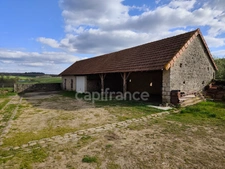 Ancienne ferme 114 m2 avec dépendances SAINT AUBIN EN CHAROLLAIS (71)