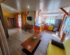 SUR LES HAUTEURS DE STE LUCE-UNE RESIDENCE DE 5 APPARTEMENTS- PISCINE- VUE MER DES CARAIBES 