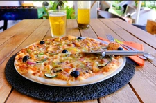  FOND DE COMMERCE PIZZERIA SAINTE LUCE (972)      342400 EUROS FAI