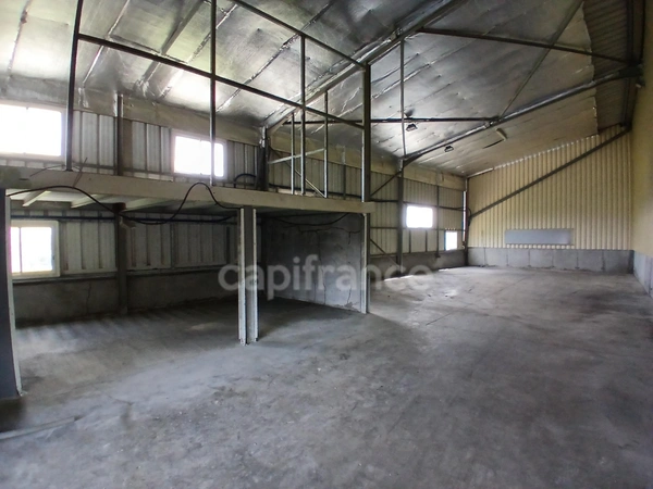 OPPORTUNITÉ RARE – À LOUER – CHAMPIGNY DUCOS- 150M²- 1800€