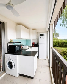 A 200 METRES DES PLAGES* STUDIO MEUBLÉ EN RDC* ACCESSIBLE PMR* PARKING PRIVÉ*  STE ANNE (972)