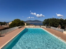 PORTICCIO, Studio meublé avec terrasse, piscine et vue mer panoramique