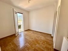 AJACCIO St Jean - T4 80m2 avec terrasse, vue dégagée, grenier et parking privé - 290000 € - 