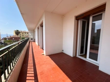 AJACCIO St Jean - T4 80m2 avec terrasse, vue dégagée, grenier et parking privé - 290000 € - 
