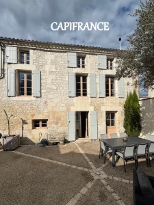 Maison charentaise de village - 6 Pièces - 120 m² habitables - 