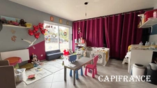 A vendre Belle Propriété en pierre - 10 pièces - 6 chambres - 295 m² habitables avec gîte attenant 6 personnes - LE DOUHET (17)