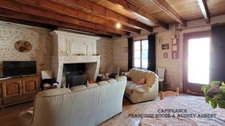 Ensemble immobilier : maison + gîte + annexe + garage, atelier et jardin clos à  NIEUL LES SAINTES (17)