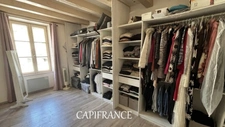 Maison charentaise en pierre - 120 m² habitables - 4 chambres + 1 bureau - TAILLEBOURG au coeur du village