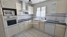 House 88m2 - single storey - 4 rooms - 3 bedrooms - garage in SAINTES (17)