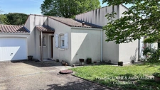 House 88m2 - single storey - 4 rooms - 3 bedrooms - garage in SAINTES (17)