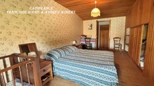 Ensemble immobilier : maison + gîte + annexe + garage, atelier et jardin clos à  NIEUL LES SAINTES (17)