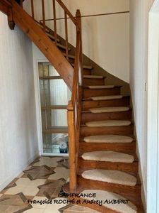 Maison en pierre 246 m² - possibilité 2 logements - dépendance, jardin et garage - 9 pièces - SAINT GEORGES DES COTEAUX (17)