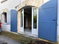LOCATION MEUBLÉE  77 m²  - 2 pièces  - FOSSEMAGNE 17400 SAINT JEAN D'ANGELY (17)