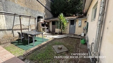 Maison de caractère et de ville à rénover -  5 pièces - Au coeur de SAINT JEAN D'ANGELY (17)