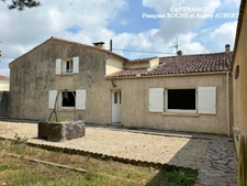 Maison en pierre 246 m² - possibilité 2 logements - dépendance, jardin et garage - 9 pièces - SAINT GEORGES DES COTEAUX (17)