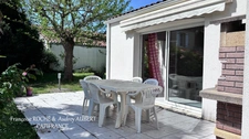 House 88m2 - single storey - 4 rooms - 3 bedrooms - garage in SAINTES (17)