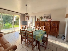 Maison familiale  - 4 chambres, avec garage et appentis et jardin sur un terrain 900 m² 