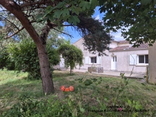 Maison en pierre 246 m² - possibilité 2 logements - dépendance, jardin et garage - 9 pièces - SAINT GEORGES DES COTEAUX (17)