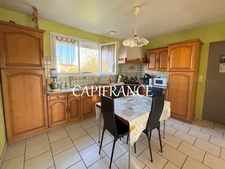 Maison familiale  - 4 chambres, avec garage et appentis et jardin sur un terrain 900 m² 