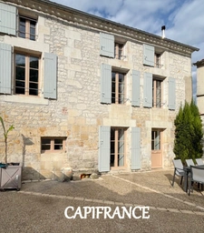 Maison charentaise en pierre - 120 m² habitables - 4 chambres + 1 bureau - TAILLEBOURG au coeur du village