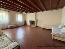 Maison en pierre 246 m² - possibilité 2 logements - dépendance, jardin et garage - 9 pièces - SAINT GEORGES DES COTEAUX (17)