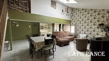 A vendre Belle Propriété en pierre - 10 pièces - 6 chambres - 295 m² habitables avec gîte attenant 6 personnes - LE DOUHET (17)