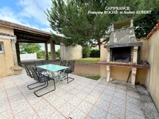 Maison en pierre 246 m² - possibilité 2 logements - dépendance, jardin et garage - 9 pièces - SAINT GEORGES DES COTEAUX (17)